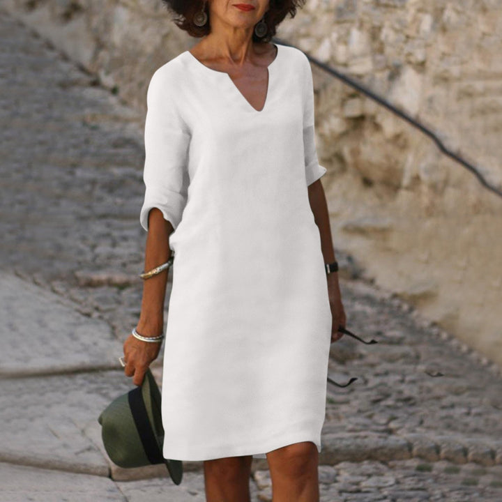 Madelon -  Elegante jurk met V-hals