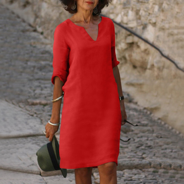 Madelon -  Elegante jurk met V-hals
