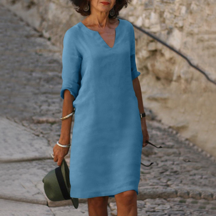 Madelon -  Elegante jurk met V-hals