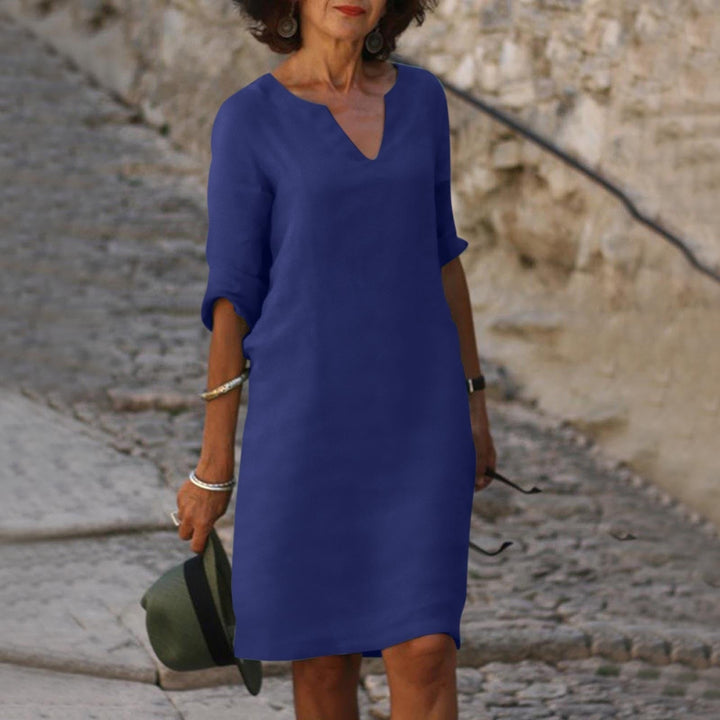 Madelon -  Elegante jurk met V-hals